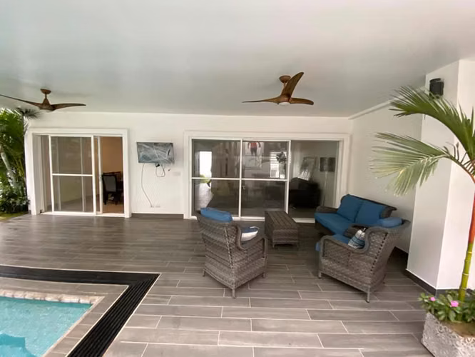  Casa Moderna en Condominio – Santo Domingo - Imagen 8