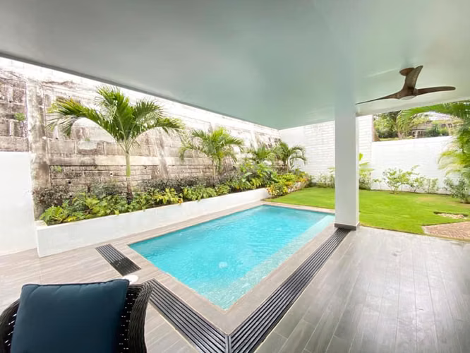  Casa Moderna en Condominio – Santo Domingo