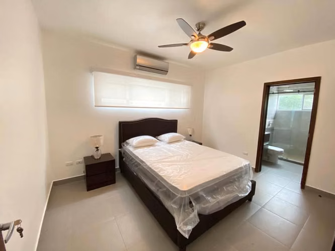  Casa Moderna en Condominio – Santo Domingo - Imagen 10