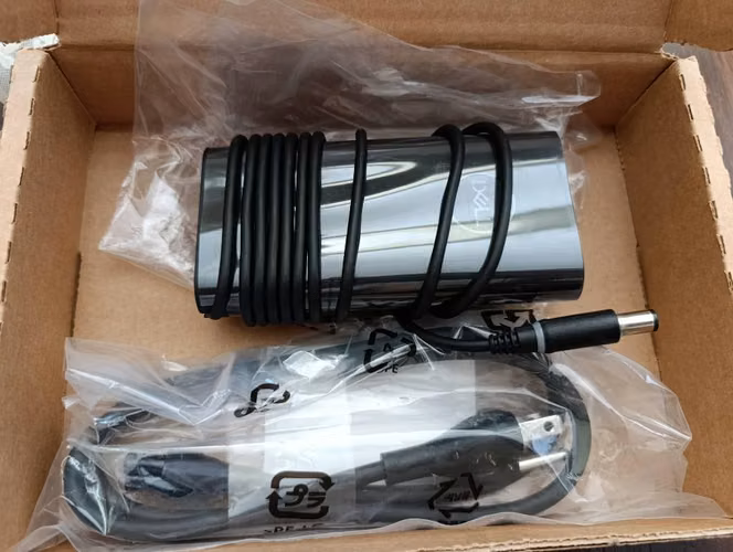 Cargador Dell Originales 90w Nuevos Punta redonda