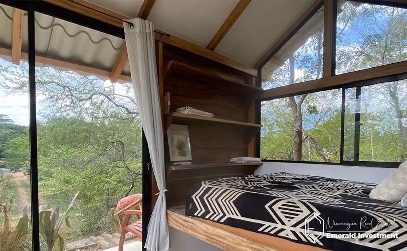 Titled Surf House & Art Studio Near Playa Gigante