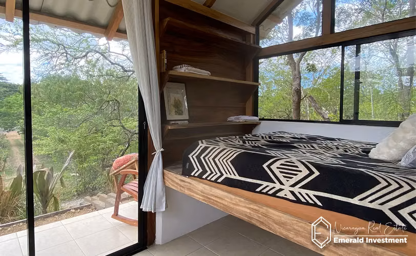 Titled Surf House & Art Studio Near Playa Gigante