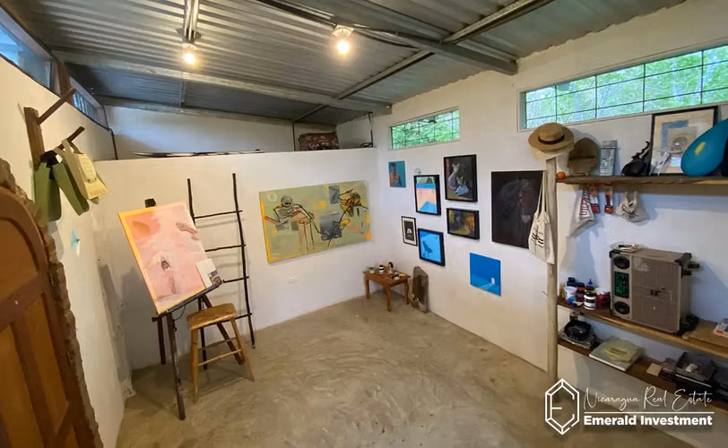 Titled Surf House & Art Studio Near Playa Gigante