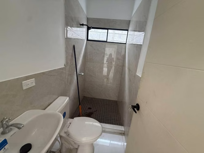 Casa Nueva en Venta – Colinas de Santa Cruz!  U$159,000.