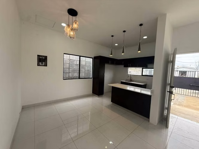 Casa Nueva en Venta – Colinas de Santa Cruz!  U$159,000.