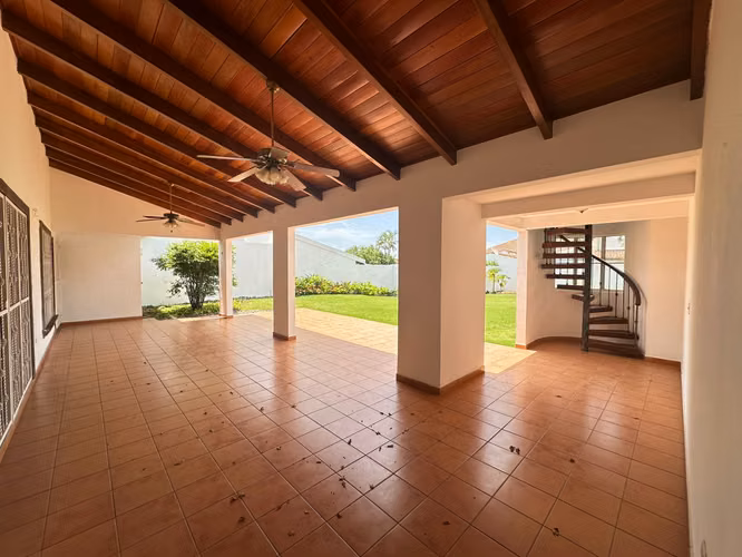 Renta de Casa Privada – Excelente Ubicación