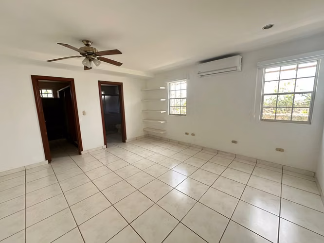 Renta de Casa Privada – Excelente Ubicación