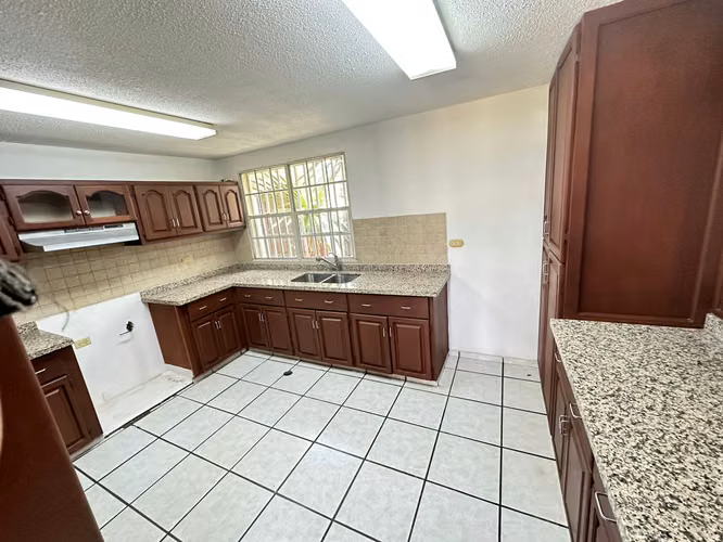 Renta de Casa Privada – Excelente Ubicación