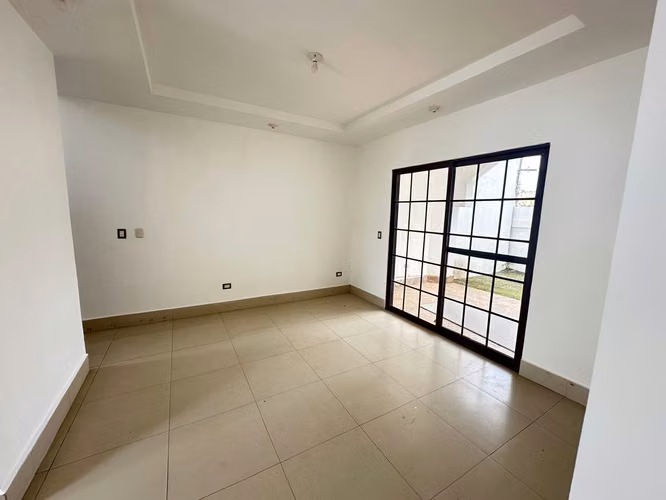 Renta de Casa en Las Colinas – Condominio Privado - Imagen 5