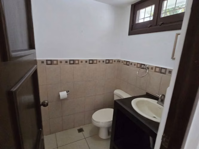  En venta casa en Jardines de Santo Domingo FP