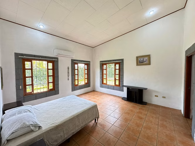 Casa en Venta – Santo Domingo, Managua