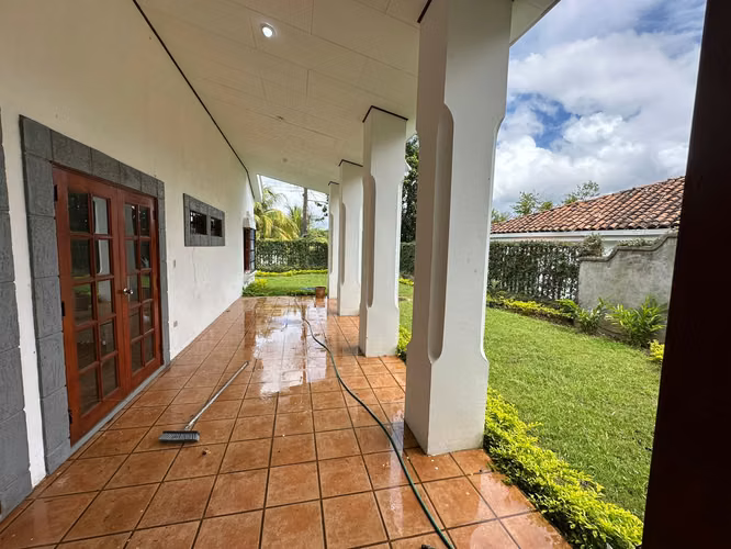 Casa en Venta – Santo Domingo, Managua