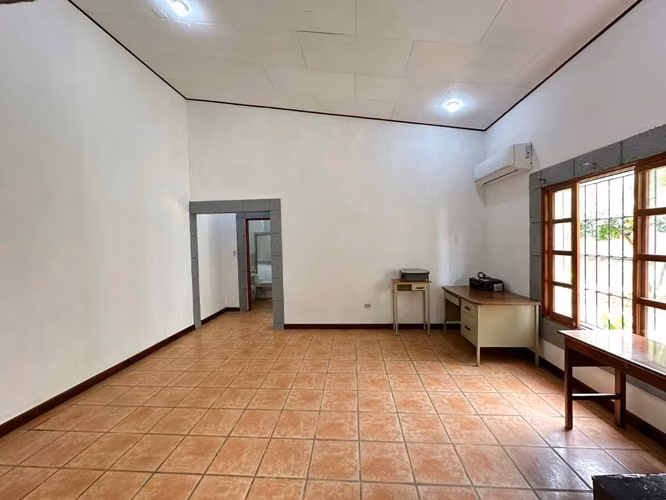 Casa en Venta – Santo Domingo, Managua