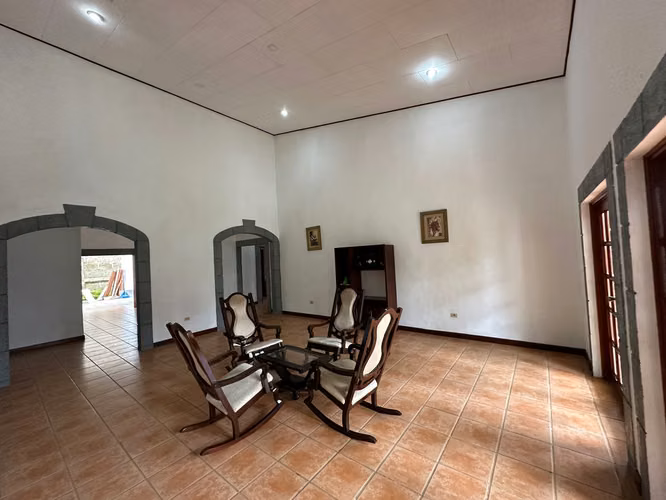 Casa en Venta – Santo Domingo, Managua