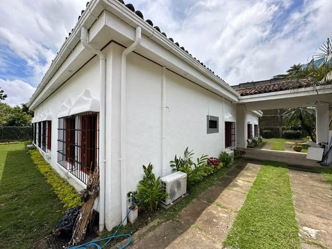 Casa en Venta – Santo Domingo, Managua