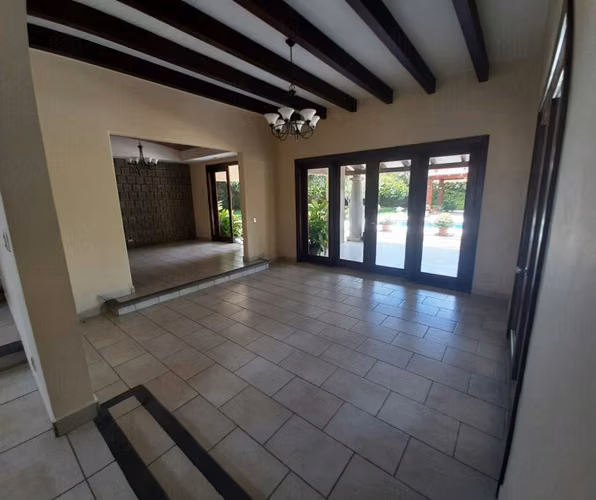 Residencia de Lujo con Piscina – La Estancia de Santo Domingo