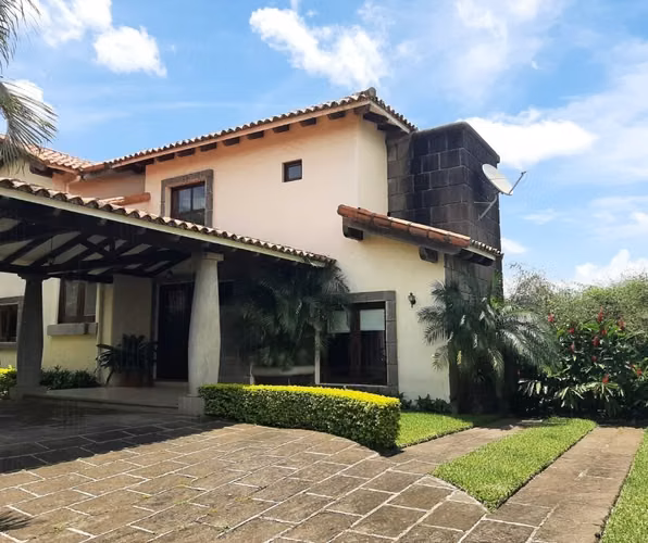 Residencia de Lujo con Piscina – La Estancia de Santo Domingo