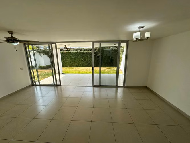 Venta de Casa de 2 pisos – Santo Domingo - Imagen 10