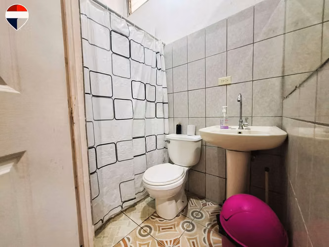 Versátil casa de dos niveles