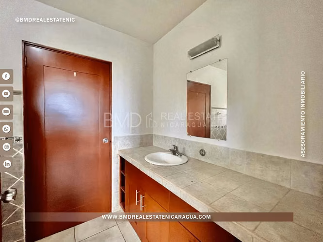 Venta en el corazón de Villa Fontana, dentro de un condominio privado KG