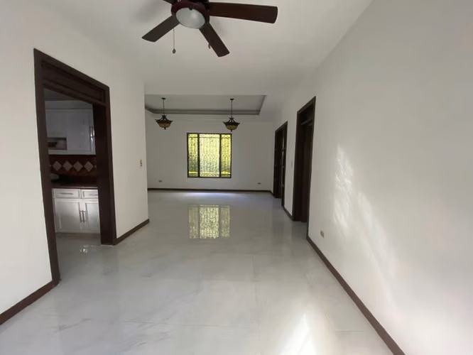 FP' Se vende amplia propiedad residencial Residencial los Almendros