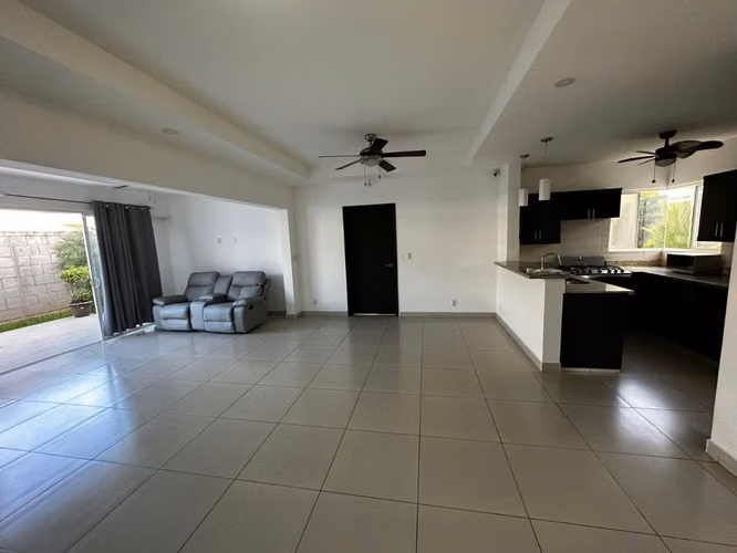 Renta de Casa en Santo Domingo – Managua - Imagen 9