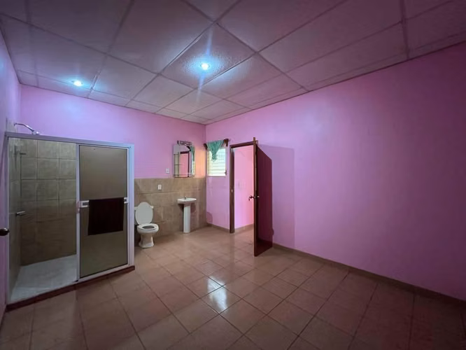 Se Vende Hermosa Quinta en el km 21 Carretera a Masaya. Amplio terreno 4,534 vr².