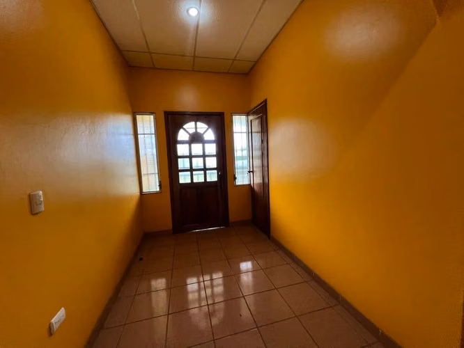 Se Vende Hermosa Quinta en el km 21 Carretera a Masaya. Amplio terreno 4,534 vr².