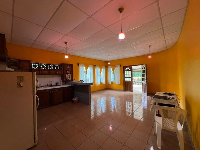 Se Vende Hermosa Quinta en el km 21 Carretera a Masaya. Amplio terreno 4,534 vr².