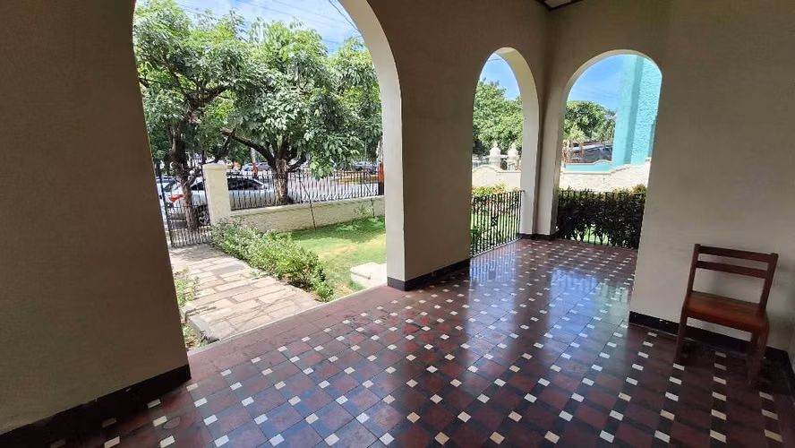 Vendo casa en el centro histórico Managua