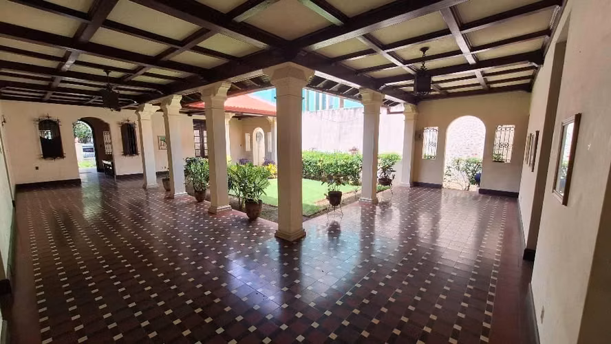 Vendo casa en el centro histórico Managua