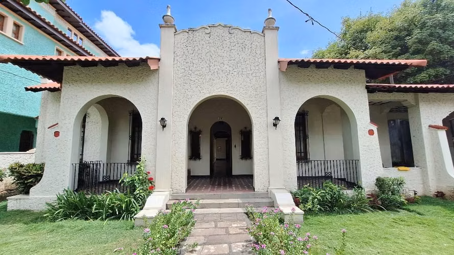 Vendo casa en el centro histórico Managua