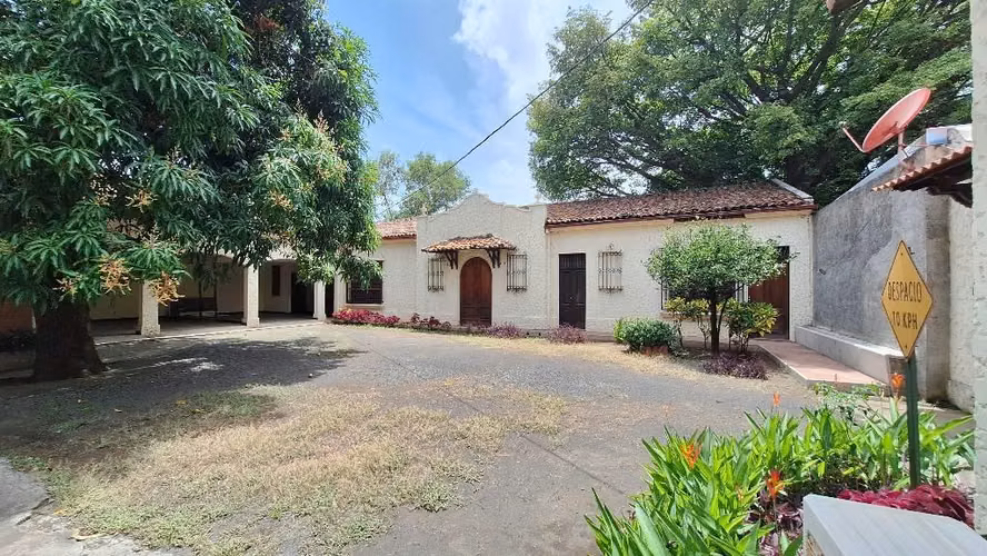Vendo casa en el centro histórico Managua