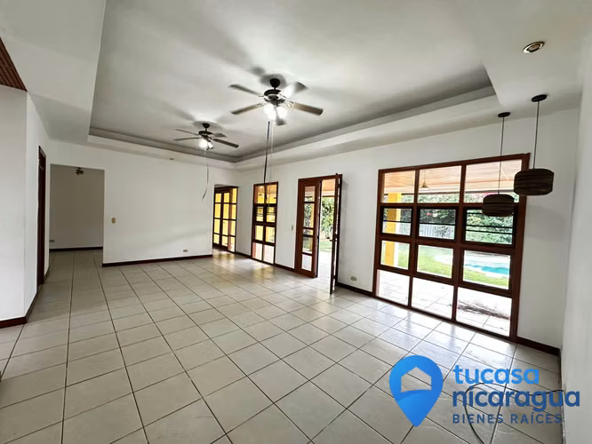 las cumbres condominio casa con piscina