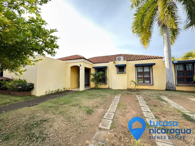 las cumbres condominio casa con piscina