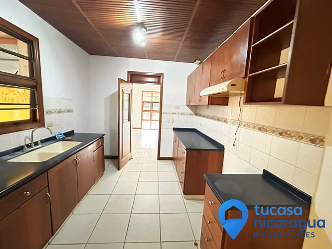 las cumbres condominio casa con piscina