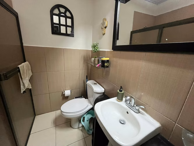 Venta de Casa en Residencial La Floresta km 16.8 Carretera a Masaya - Imagen 9
