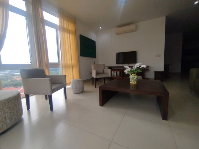 Penthouse in Rent - View Lake