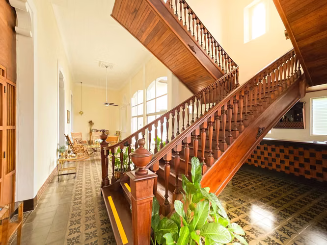 KC-Se Vende Casa Preciosa en Ciudad Colonial Granada