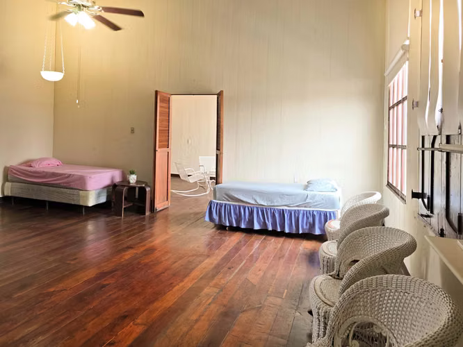 KC-Se Vende Casa Preciosa en Ciudad Colonial Granada