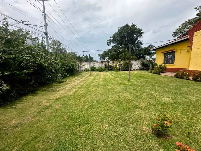 ID 14449 - Casa Ideal para Comercio en Zona Estratégica de León - Imagen 11