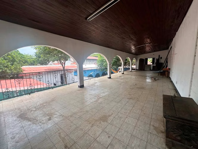 ID 14449 - Casa Ideal para Comercio en Zona Estratégica de León - Imagen 5