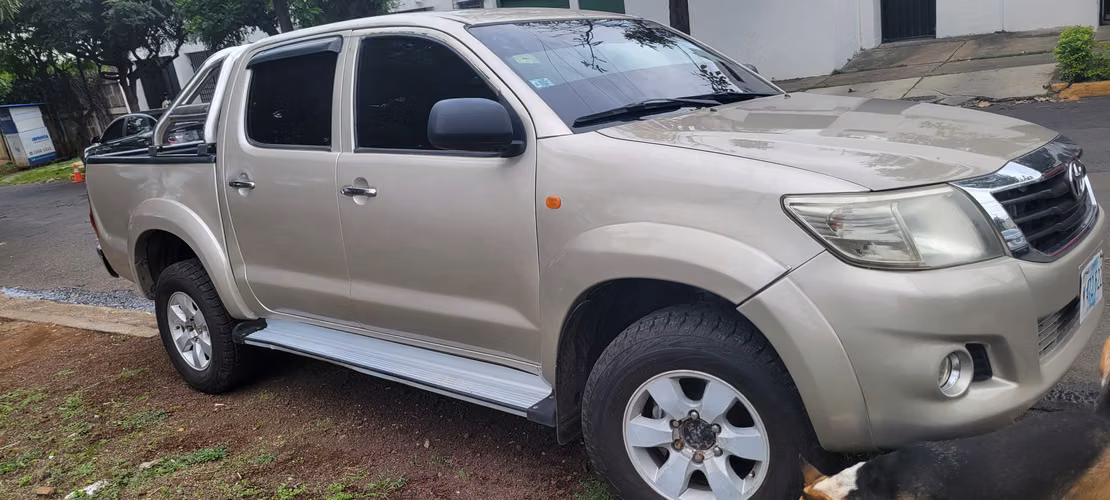 TOYOTA HILUX SR 4X4, AÑO 2013. MECANICA