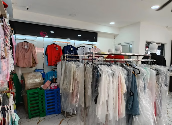 MERCADO ORIENTAL - SE RENTA DE EDIFICIO COMERCIAL ESQUINERO - Imagen 5