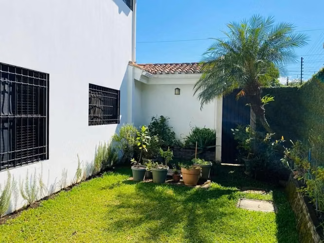 Casa en Venta con Piscina – Condominio Exclusivo, Km 11 Carretera a Masaya. - Imagen 30