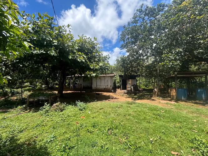 IM- Finca de 20 manzanas a la orilla de adoquinado en Masatepe