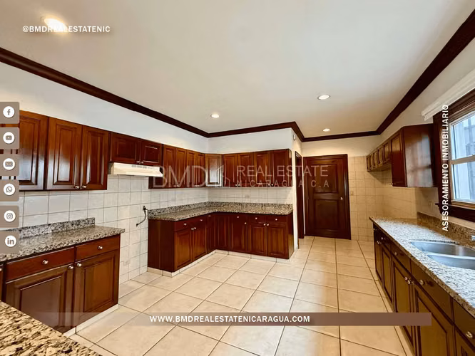 Se vende hermosa casa ubicada en La Estancia de Santo Domingo KG