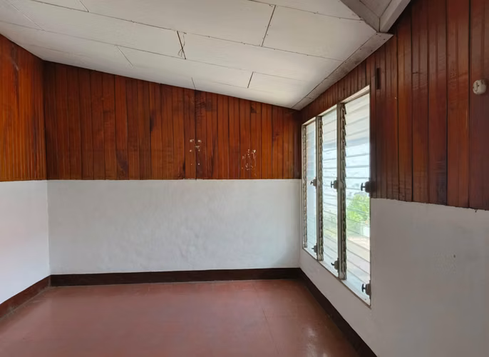 DELICIAS DEL VOLGA - SE VENDE PROPIEDAD ESQUINERA