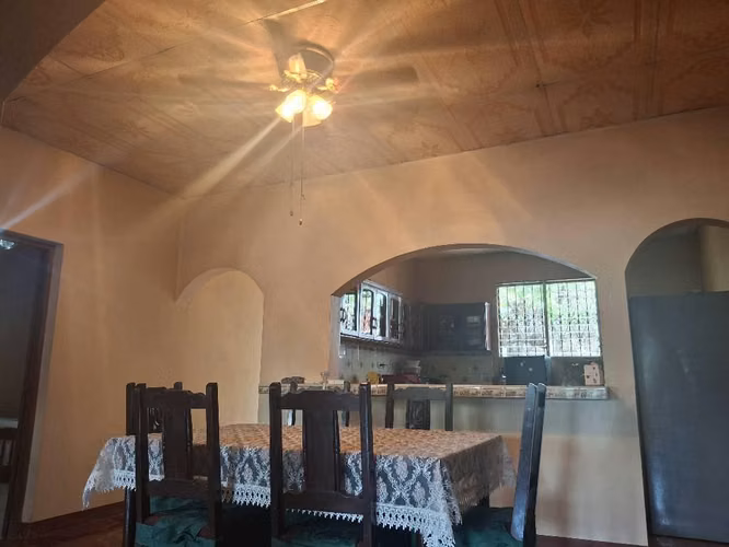 Venta de casa en Barrio La Fuente