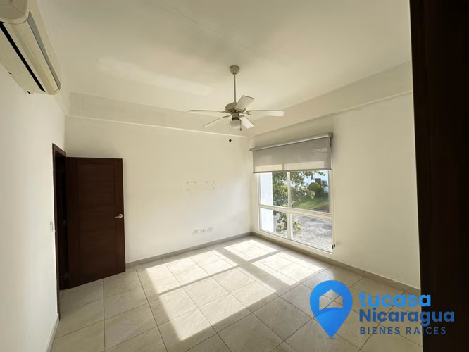 Se Renta Casa Moderna en Santo Domingo - Imagen 15